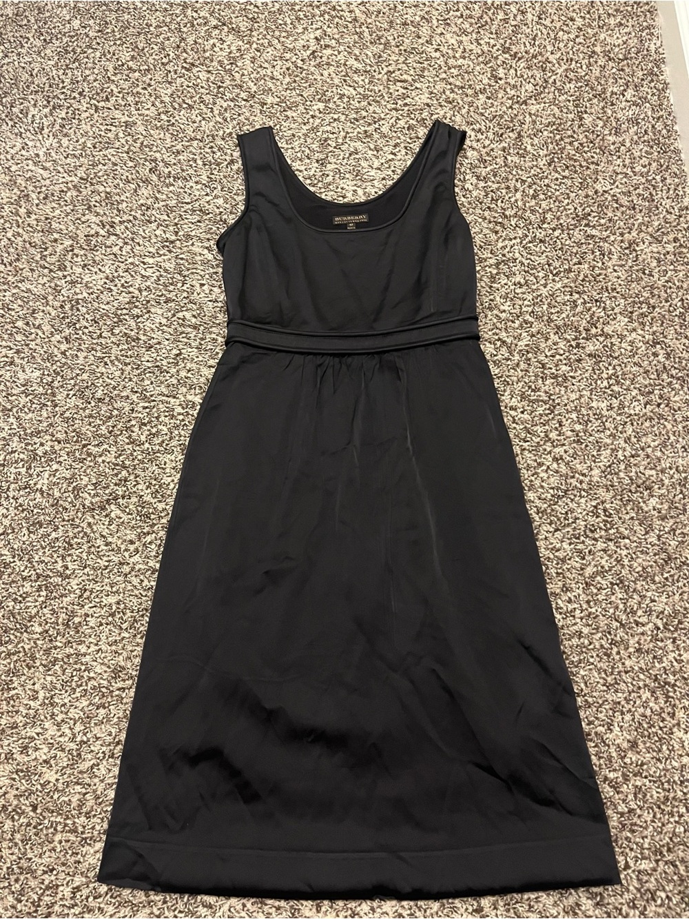Vintage Y2K Burberry Black Sleeveless Midi Dress with Defined Waist